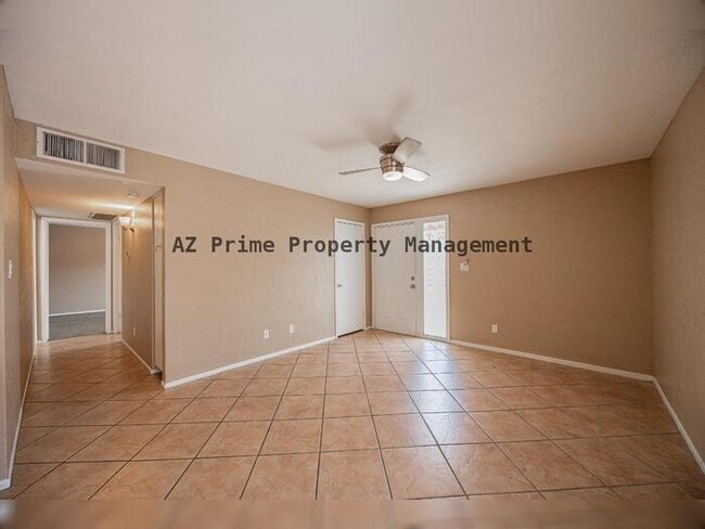 Photo - 922 S Acapulco Ln
