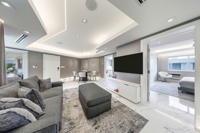 Photo - 10190 Collins Ave