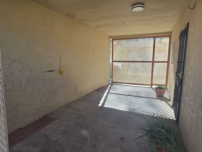 Photo - 2-bedroom, 1 bath near Ellsworth