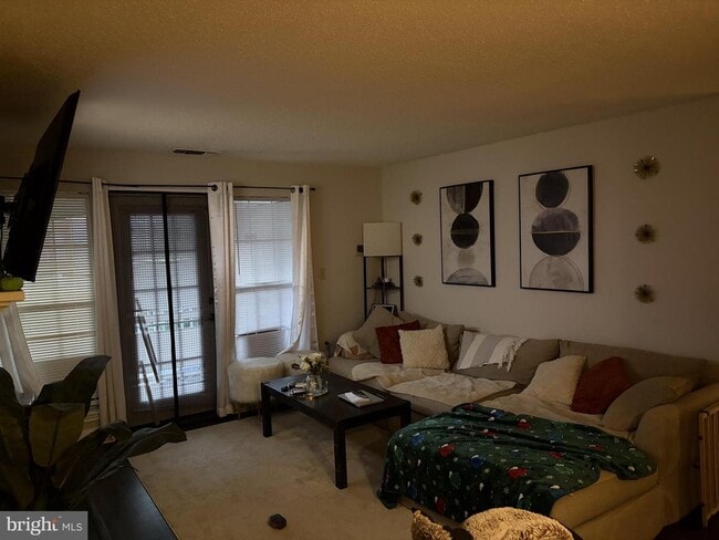 Building Photo - 20979 Timber Ridge Terrace Unit 204