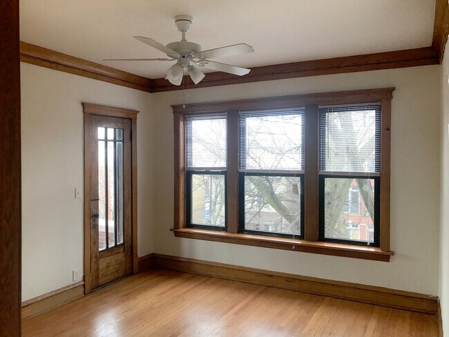 Photo - 1644 W Addison St Unidad 3F