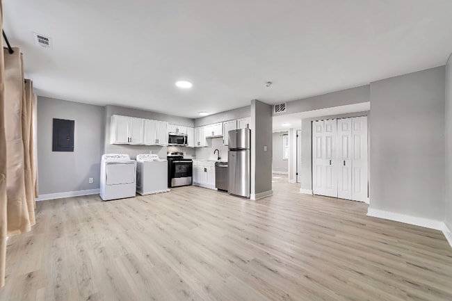 Building Photo - 616 N 21st St Rental