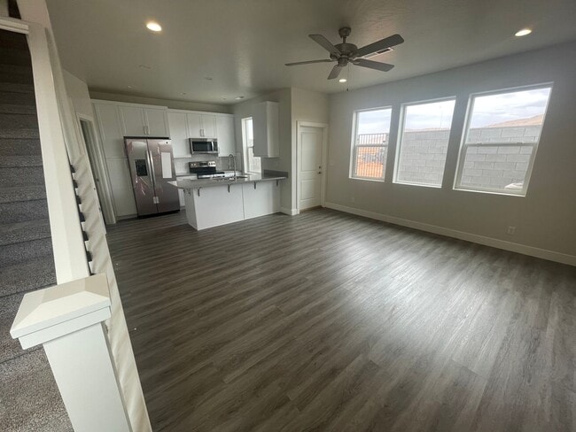 3861 Mustang Vly Dr