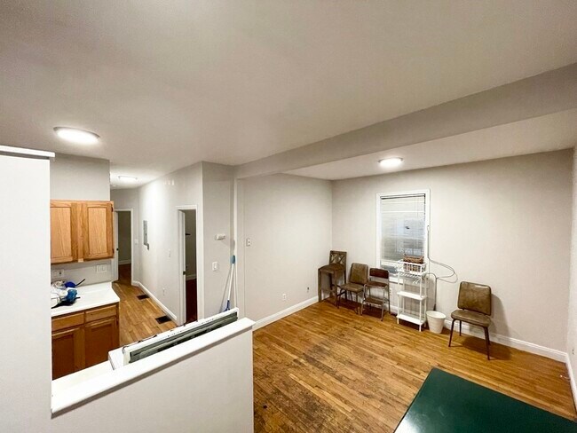 Photo - 733 Parker St Unit 2