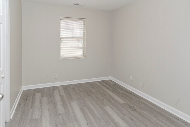 Photo - 156 Macon Rd