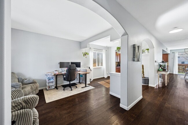 Photo - 15233 Kayla St SE