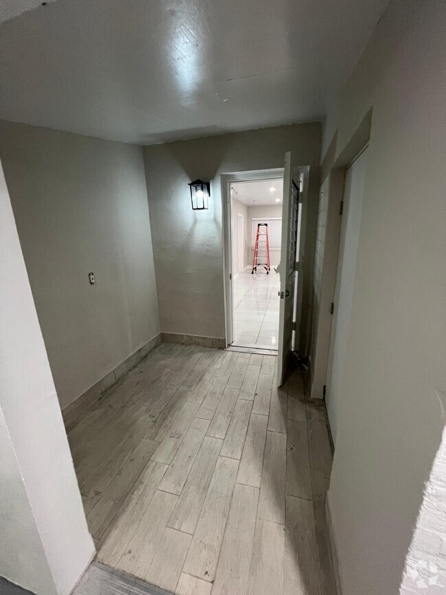Building Photo - 16100 NW 18th Ave Rental