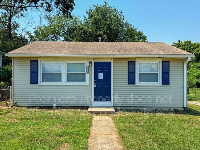 Building Photo - 4412 N Virginia Ave