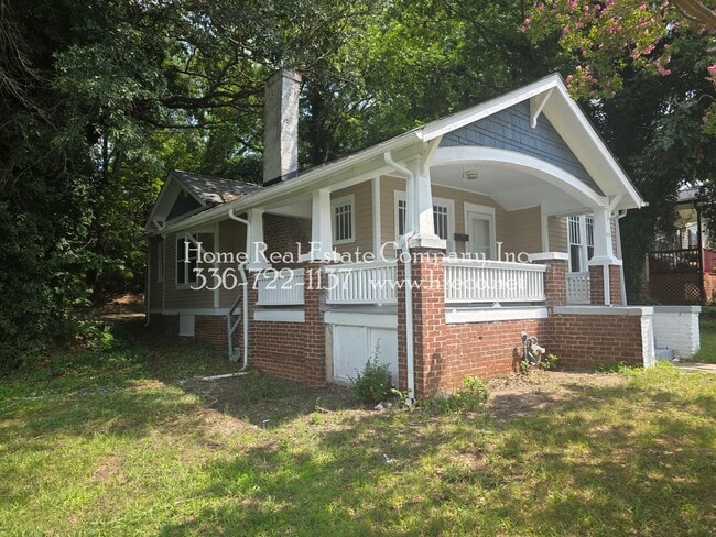 Photo - 411 E 13th St