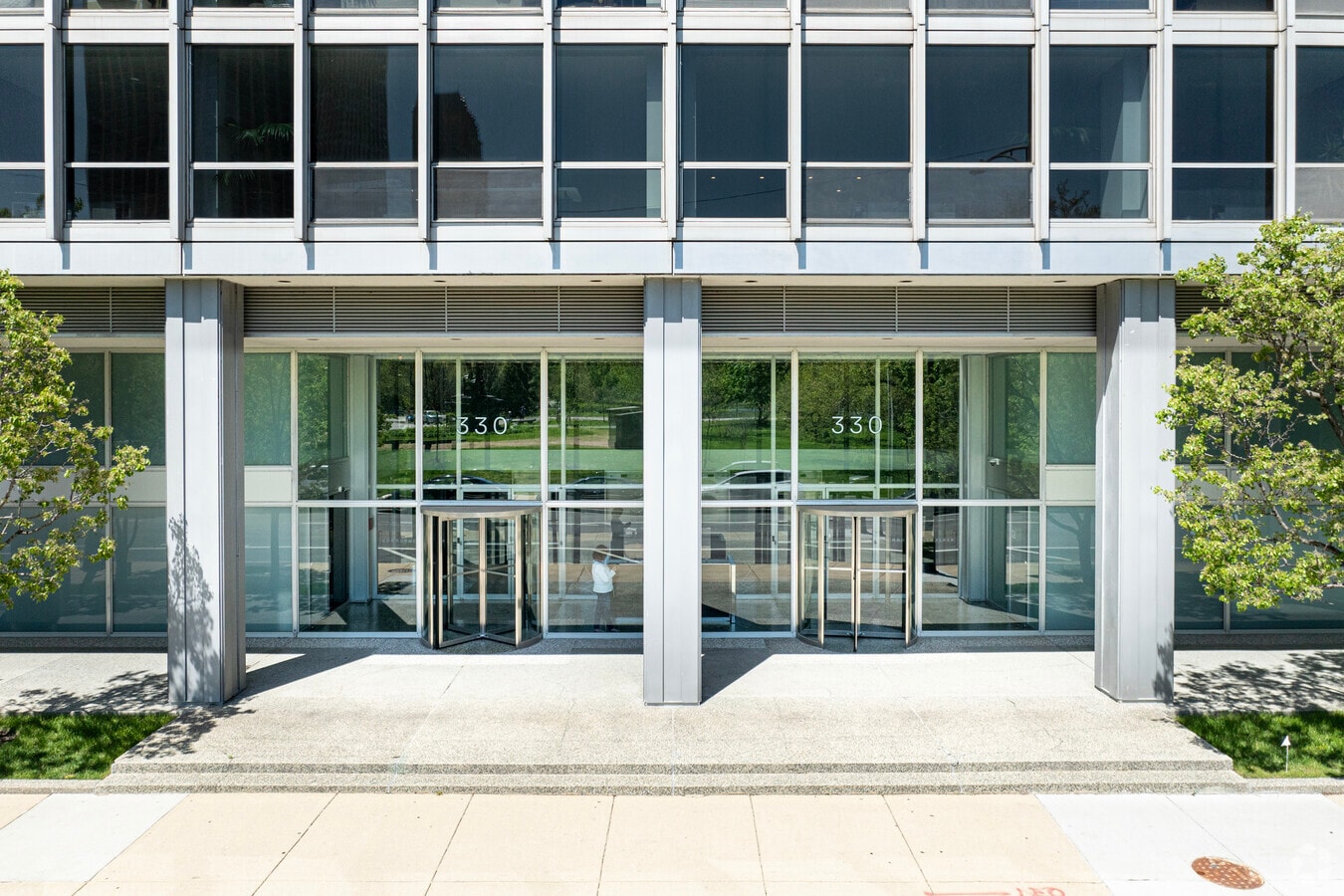 Entrance - Commonwealth Plaza Condominium