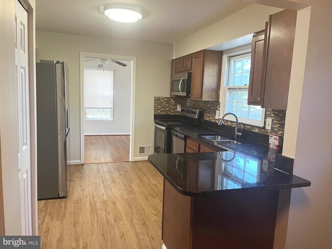 Photo - 13802 Poplar Tree Rd