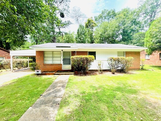 ** 3 Bed 1 Bath located in Grove Hill Esta... - ** 3 Bed 1 Bath located in Grove Hill Esta... House