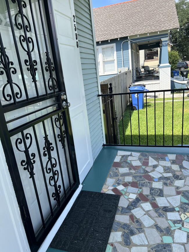 Photo - 2500 Clover St