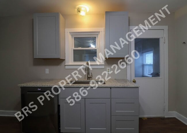 Photo - 3240 Melvin Ave