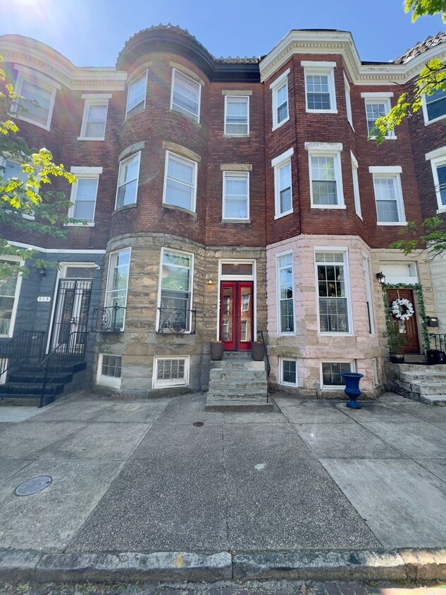 Photo - Newington Ave 717