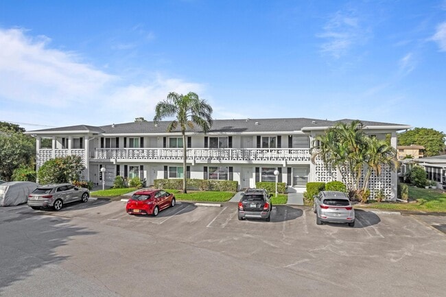 Photo - 2915 SW 15th St Unidad 204