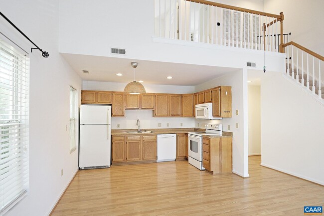 Building Photo - 118 Greenwich Ct Rental