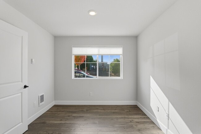 Photo - 3 Bedroom, 3.5 Bathroom Cooper Mountain Townhouse