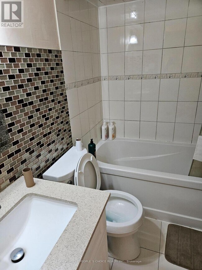 Photo - 4329 Guildwood Way