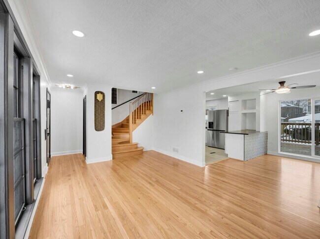 Photo - 10606 S Vernon Ave