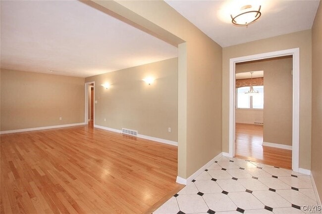 Photo - 101 Britain Rd