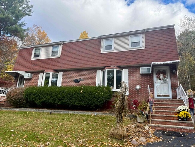 Photo - 8 Maylane Dr