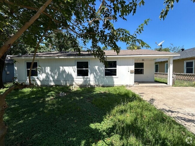 Building Photo - Suburban Gem Rental
