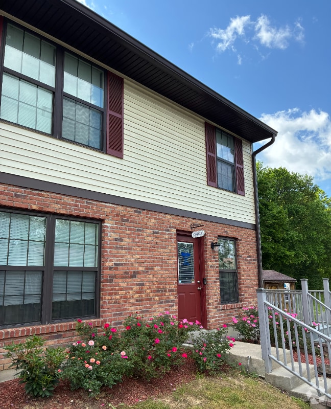 Building Photo - 720 Ohio Pike Rental