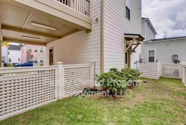 Photo - 8608 Bowen Corner Ave