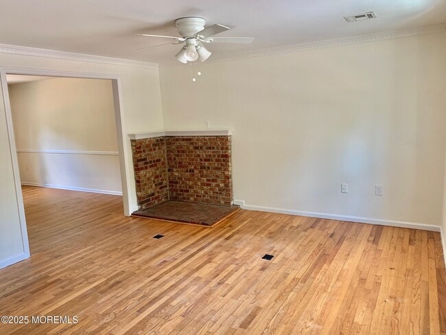 Photo - 154 Atlantis Ave