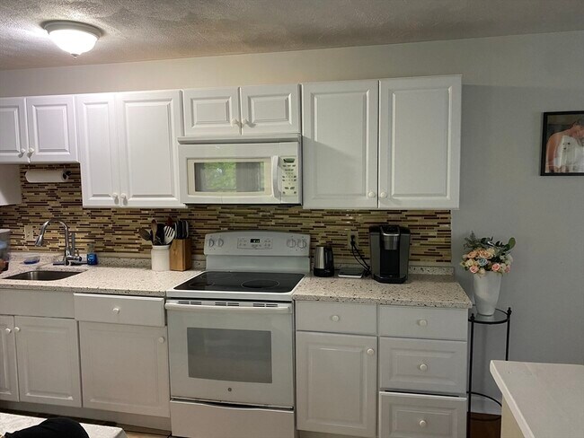 Photo - 133 Walnut St Unit 2