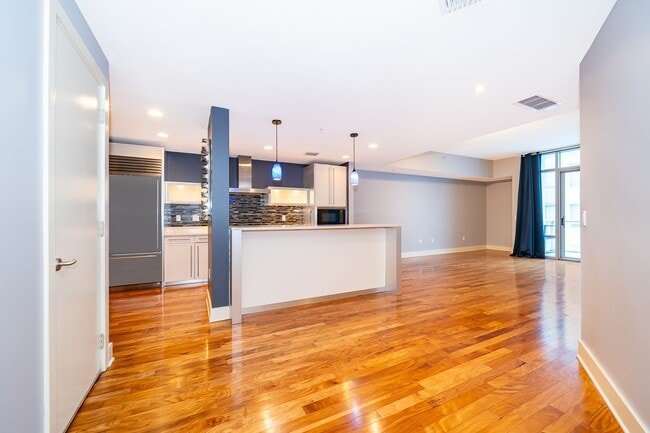 Photo - Beautiful 1BR/2BA Luxury High-Rise Condo in Downtown Orlando - Star Tower! Unit 710