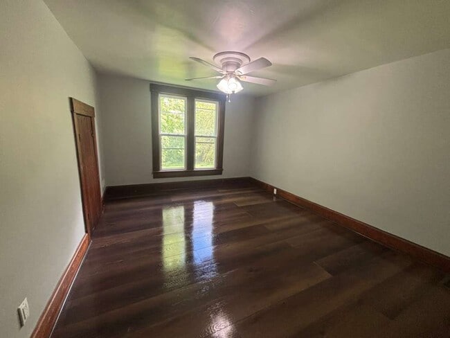 Photo - 1376 W Main St