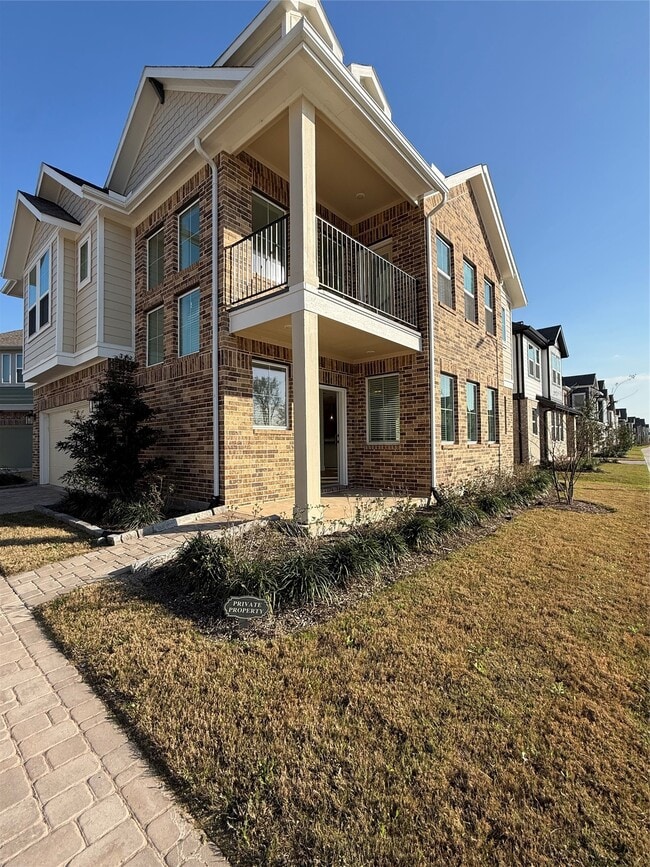 Photo - 1442 Shaded Rock Dr