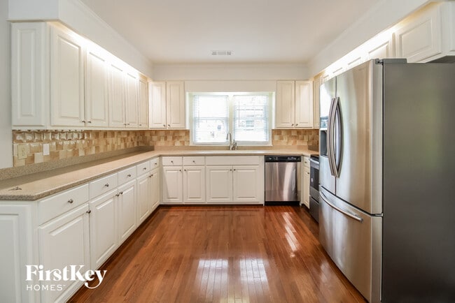 Photo - 401 Idlewild Dr