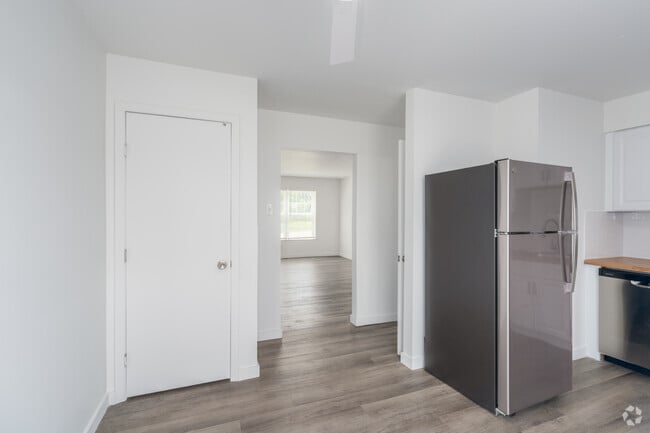 2BR, 2BA - 1,440SF - Dining Room