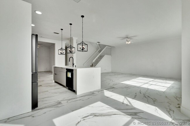 Building Photo - 9334 Madewood Ct