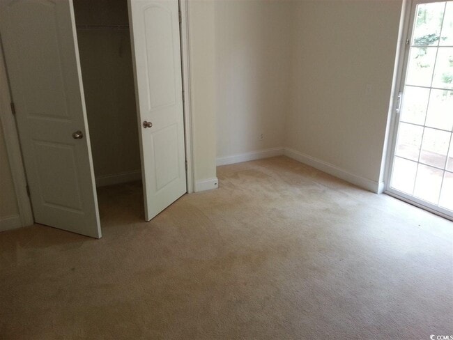 Photo - 140 Villa Grande St