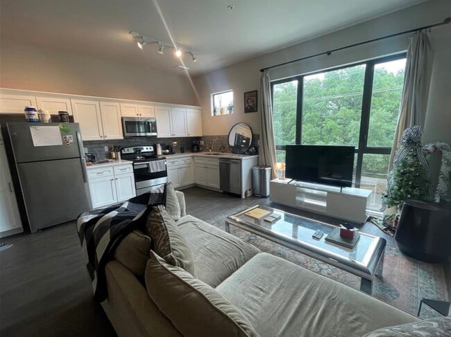 Photo - 2727 Houston Ave Unit 302