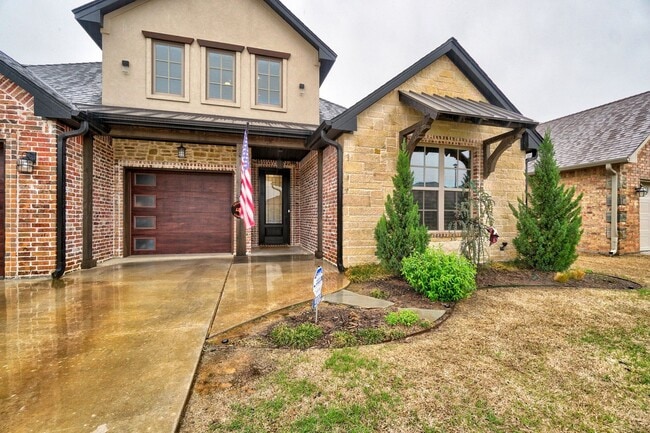 Photo - 4009 NE Realtree Dr