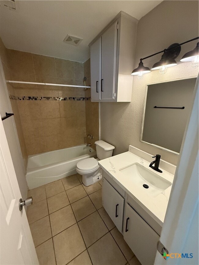 Photo - 1609 Meadowview Dr