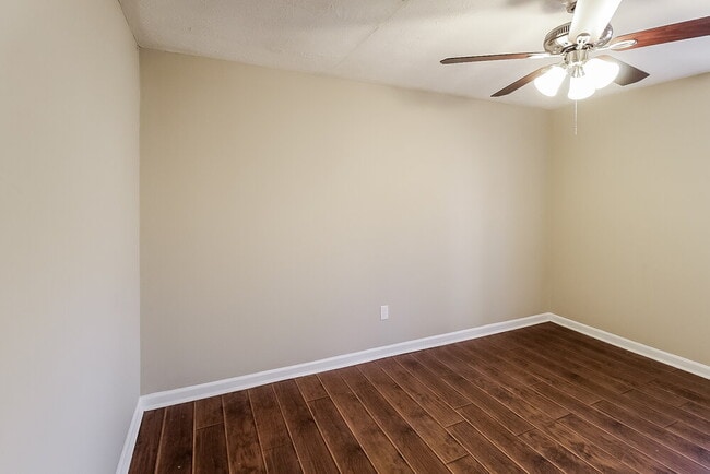 Photo - 119 Richard Way