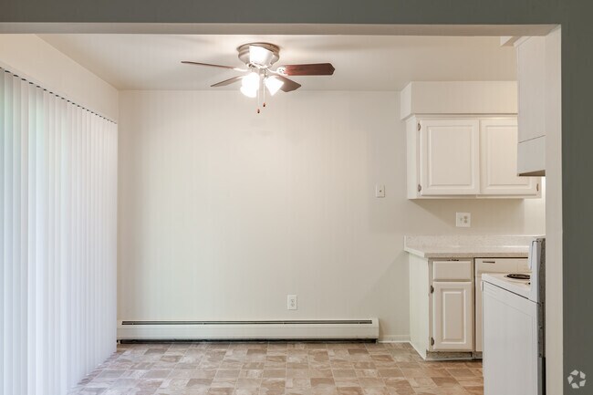 2BR, 1BA - Taft - 1,000SF