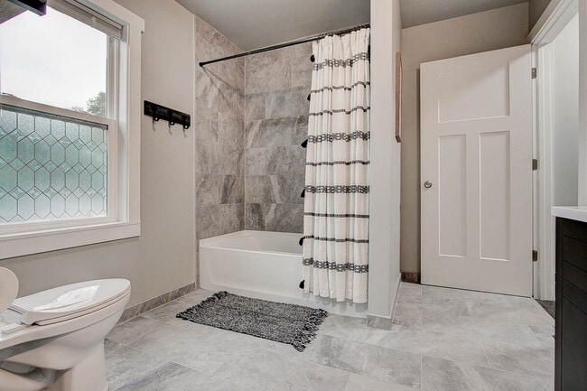 Photo - 42 S Holmes Ave Unidad ID1303782P