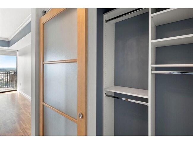 Photo - 500 E Grant St Unidad 1906