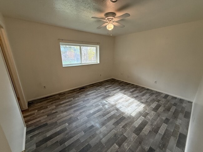 Photo - 445 E 800 N St