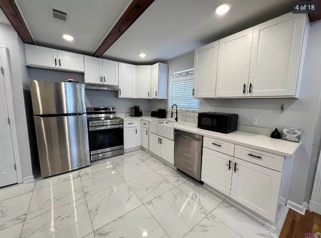 Photo - 911 S 12th St