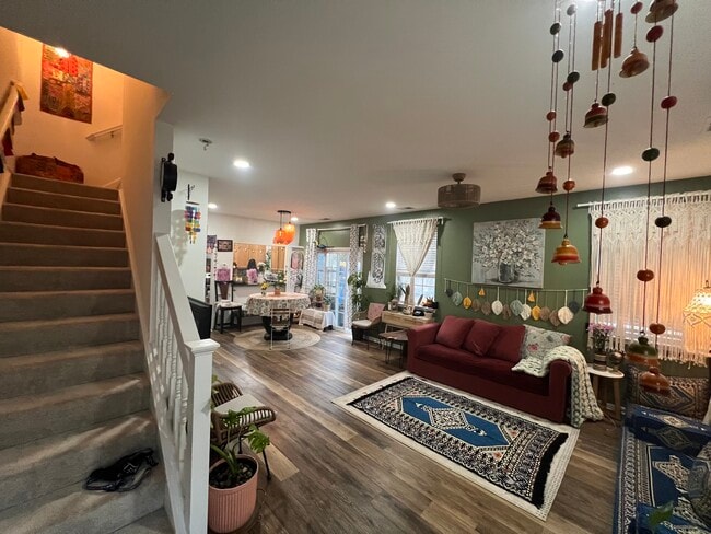 Photo - 1439 Hambledon Loop