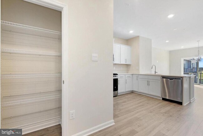 Photo - 344 Ensemble Wy