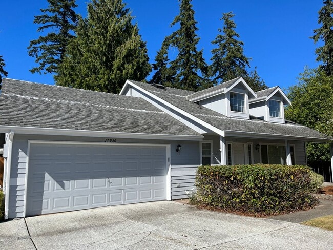 Building Photo - Beautifully Renovated Gem in Federal Way-Milton